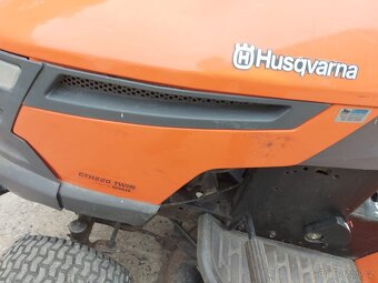 Prodáme zahradní traktor HUSGVARNA - 5