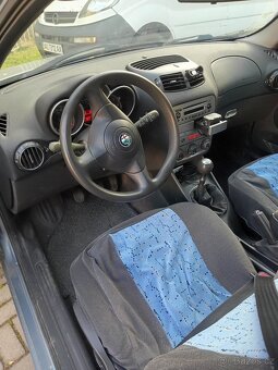 Alfa Romeo 147 - 5