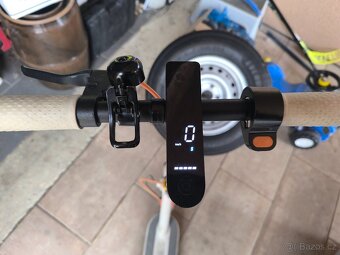 Elektrická koloběžka Xiaomi Mi Electric Scooter 3 - 5