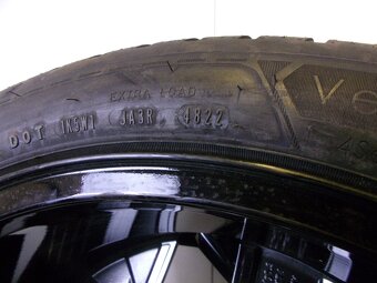 Celoroční sada Renault 7x20 ET34 5x114,3x66 - 215/45/20 95T - 5