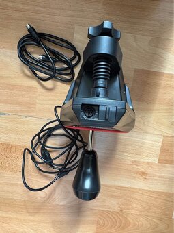 Thrustmaster 128 volant s pedály + řadící páka - 5