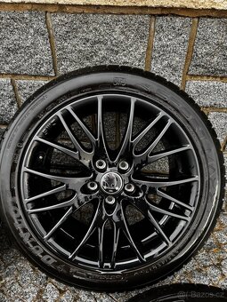 5x112 R17 225/45 - 5