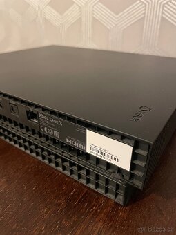 Xbox One X – výborný stav, plně funkční + originální ovladač - 5