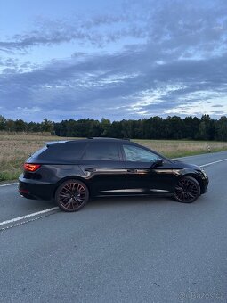 Seat Leon Cupra 221kw Max. výbava - 5