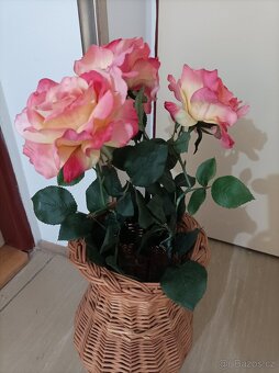 Váza + slunečnice nebo růže - 5