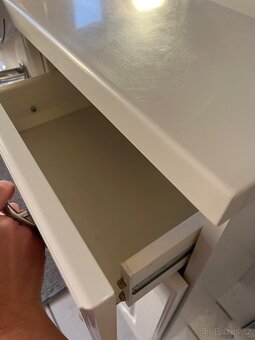 Koupelnová skříňka s umyvadle - 5
