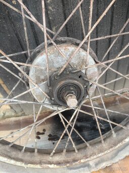 Jawa 250 speciál kola - 5