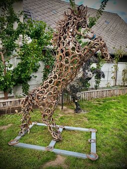 Nabízím koně z podkov - 5