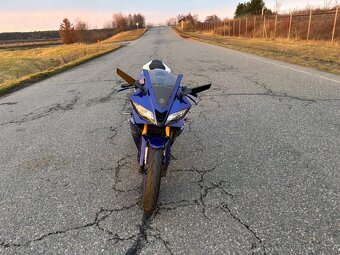 Yamaha yzf r125 2015 - 5
