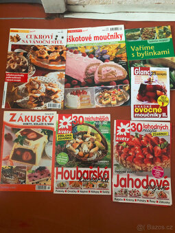 Různé časopisy receptů - 5