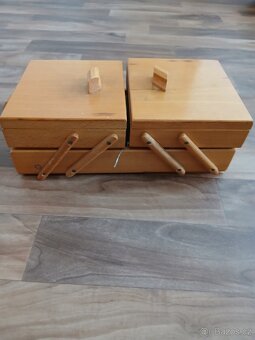 Dřevěná retro krabička se šitím - 5