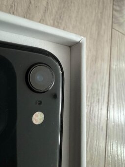 iPhone SE 2022 64GB - 5