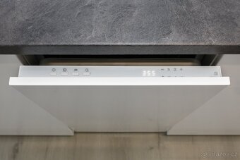 Prodej bytu 2+kk, 45 m², po kompletní rekonstrukci, Praha 13 - 5