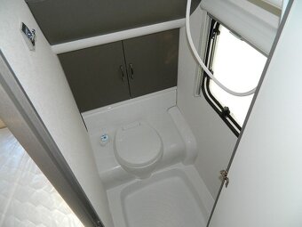 Karavan Hobby 650 KMFe Excellent Edition - 5