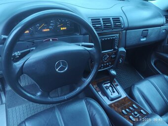 MlL 320, top stav. 2001. Najeto 200 tis. km - 5