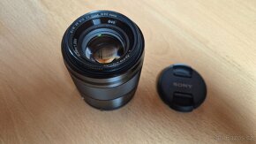 Objektiv SONY SEL 50mm f/1.8 černá verze - 5