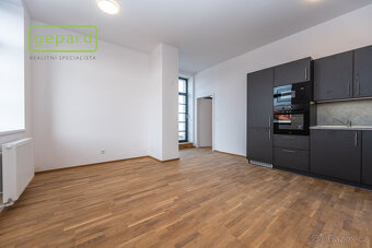 Prodej bytu 4+kk, 95m2 s terasou 58m2, parkovací stání v pro - 5