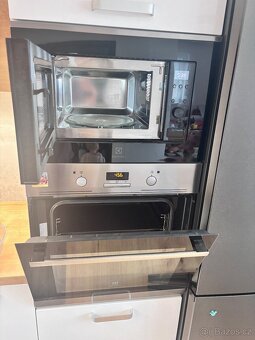 Kuchyň – komplet se spotřebiči - 5