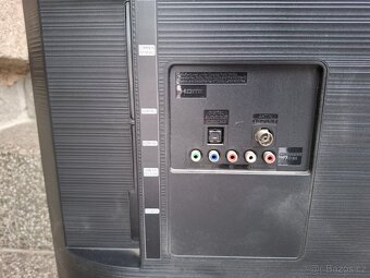 Televizor Samsung 32palců UE32N5002AK na náhradní díly - 5