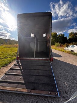 pronájem přepravníku na dva koně - 5