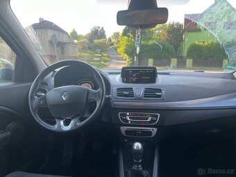 Renault Megane - 5