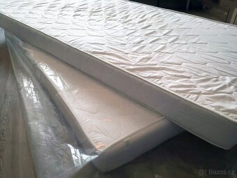 1+1 zdarma matrace 90x200 cm - použité pár měsíců - 5