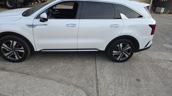 Kia Sorento 2.2 CRDi AWD Exclusive Biela - 5