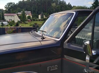 Ford F-150 z roku 1985 - 5