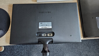 2x Full HD Monitor Samsung 22" a 27" - 5