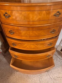 Komoda v top stavu - 5 šuplíků, kvalitní nábytek - 5