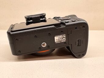 Sony Alpha 7 IV (A7IV / ILCE-7M4) – velmi dobrý stav – 3 bat - 5