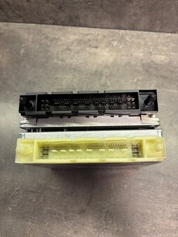 Zbytky Volvo S80 - 5