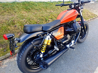 Moto Guzzi V9 Bobber Sport - 5