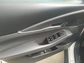 Vyměním, prodám Mazda CX30 za Mazda mx30 - 5