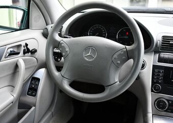 Mercedes-Benz Třídy C 320CDI AVANTGARDE N.TOP A/T - 5