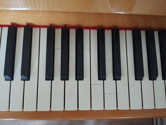 Piano zn. Rösler, r.v. 1970 - 5