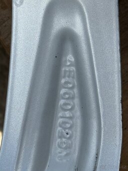 Prodám 4x alu kola Škoda 5x112 R17 - 5