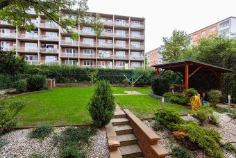 Pronájem bytu 2+1 55 m² - Černokostelecká - 5