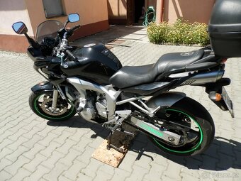 Yamaha Fazer 600 - 5