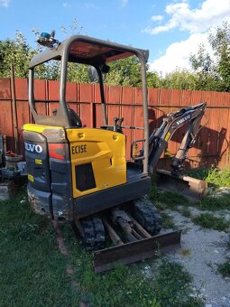 bagr volvo EC 15E - 5