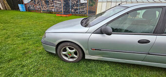 Renault Laguna - 5