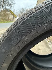 Zimní Continental 255/40 r18 - 5
