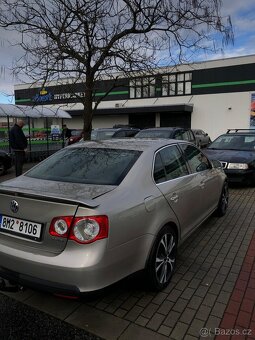Volkswagen Jetta 103 kw 2.0 tdi - 5
