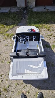 Dětské elektrické autíčko Toyota Tundra 12V - 5