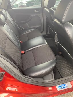 Ford Focus Mk2 2l benzín - 5