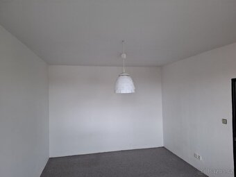 Pronájem 1+1 39m2 s balkónem a sklepní kójí - 5