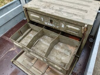 🪖 Originální vojenský muniční kufr – kovový box - 5