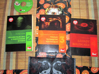 Tajemné knihy a čas. Enigma, Svět na dlani, Legalizace - 5