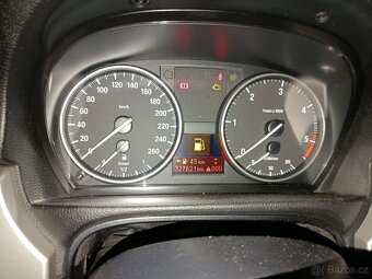 Prodám BMW E91 320D na náhradní díly - 5