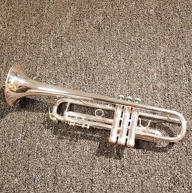 E.Benge trumpeta z USA, modelová série Bell 7x - 5